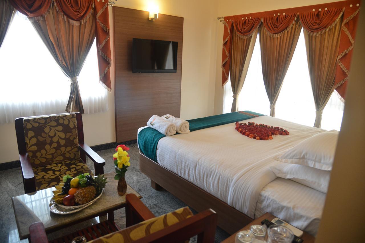 Tiruchengodu Sri Balaji Hotels מראה חיצוני תמונה